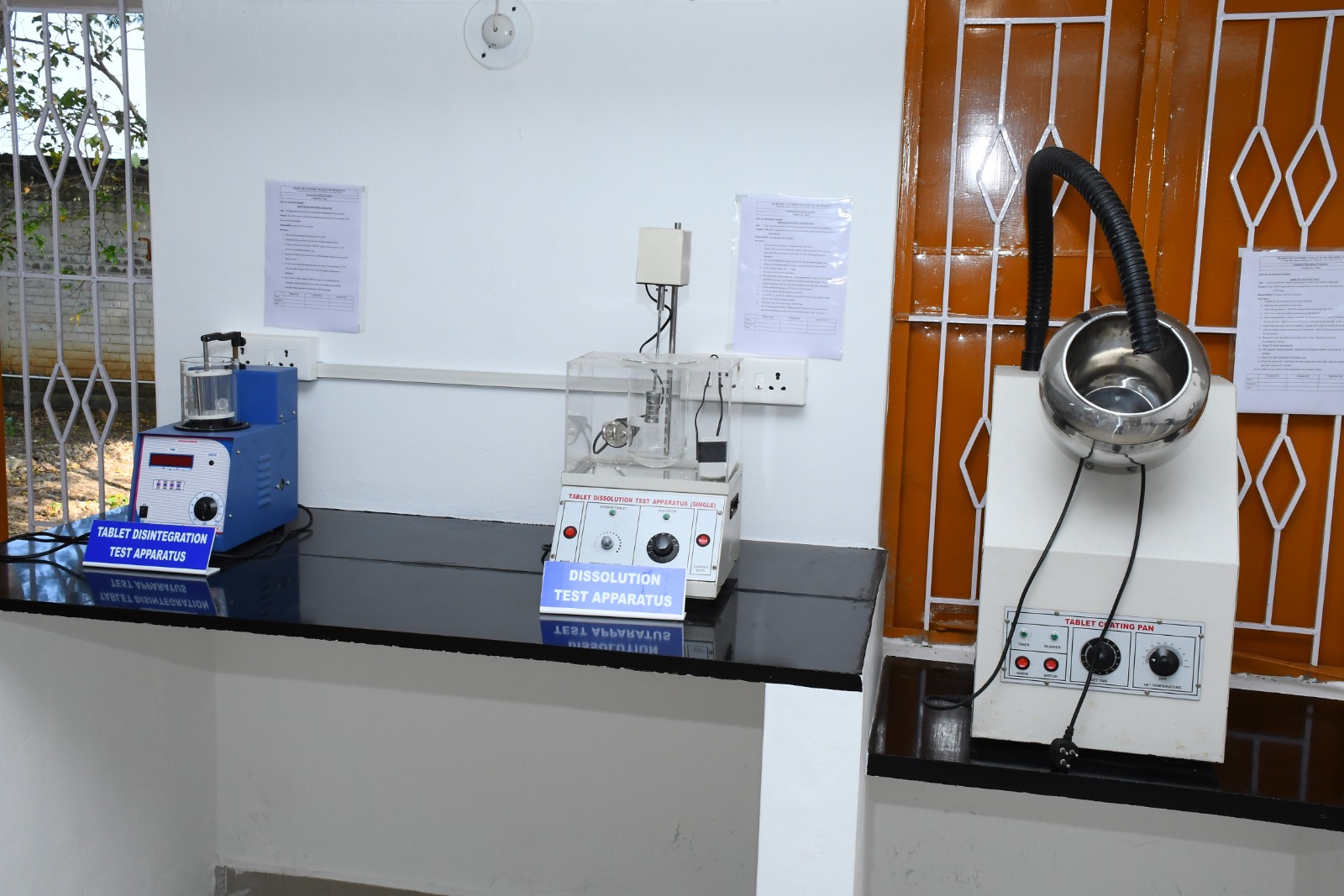 Mahatma Gandhi College of Pharmacy
